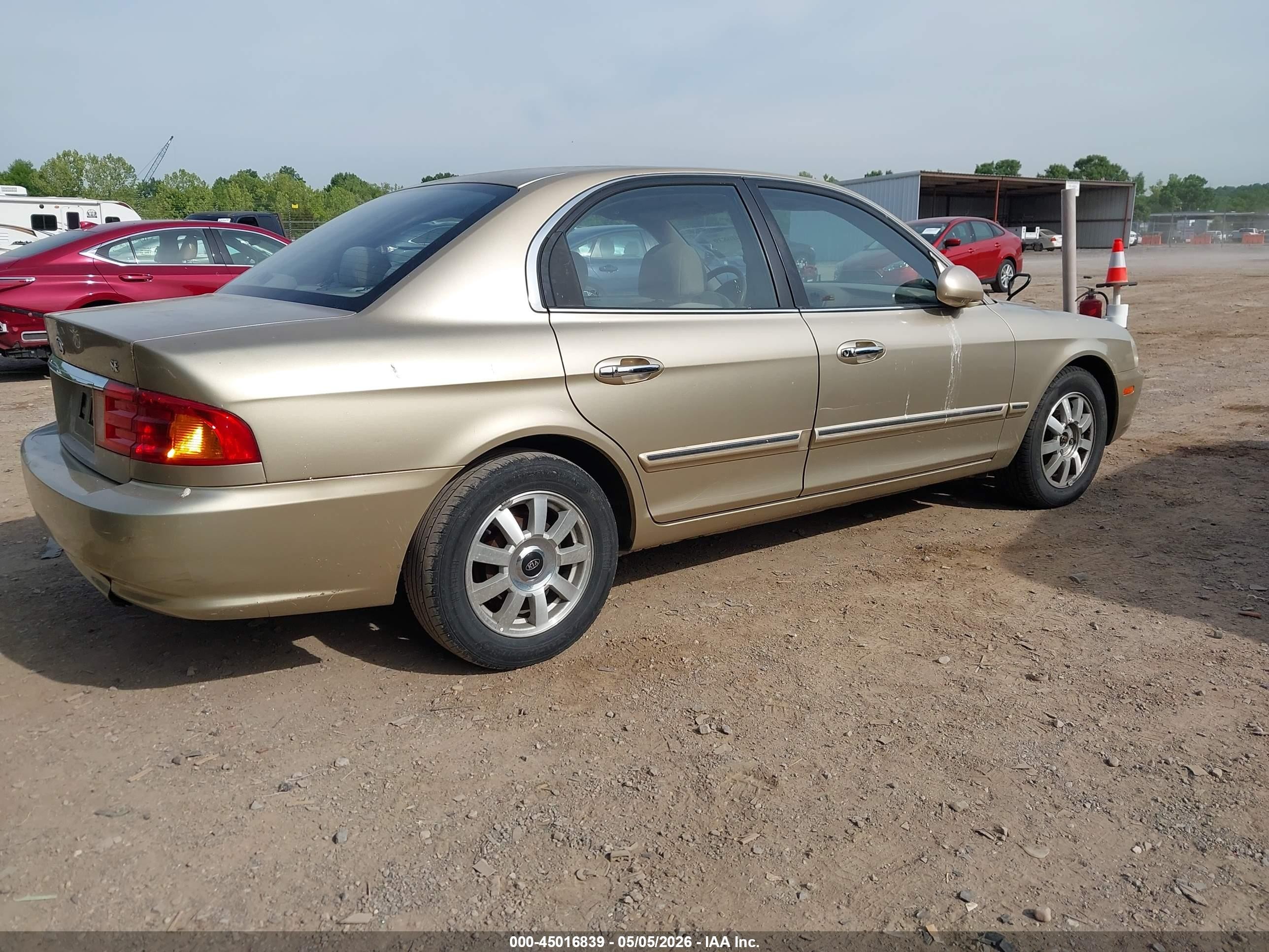 2002 Kia Optima Lx/se Gold vin: KNAGD126925149469