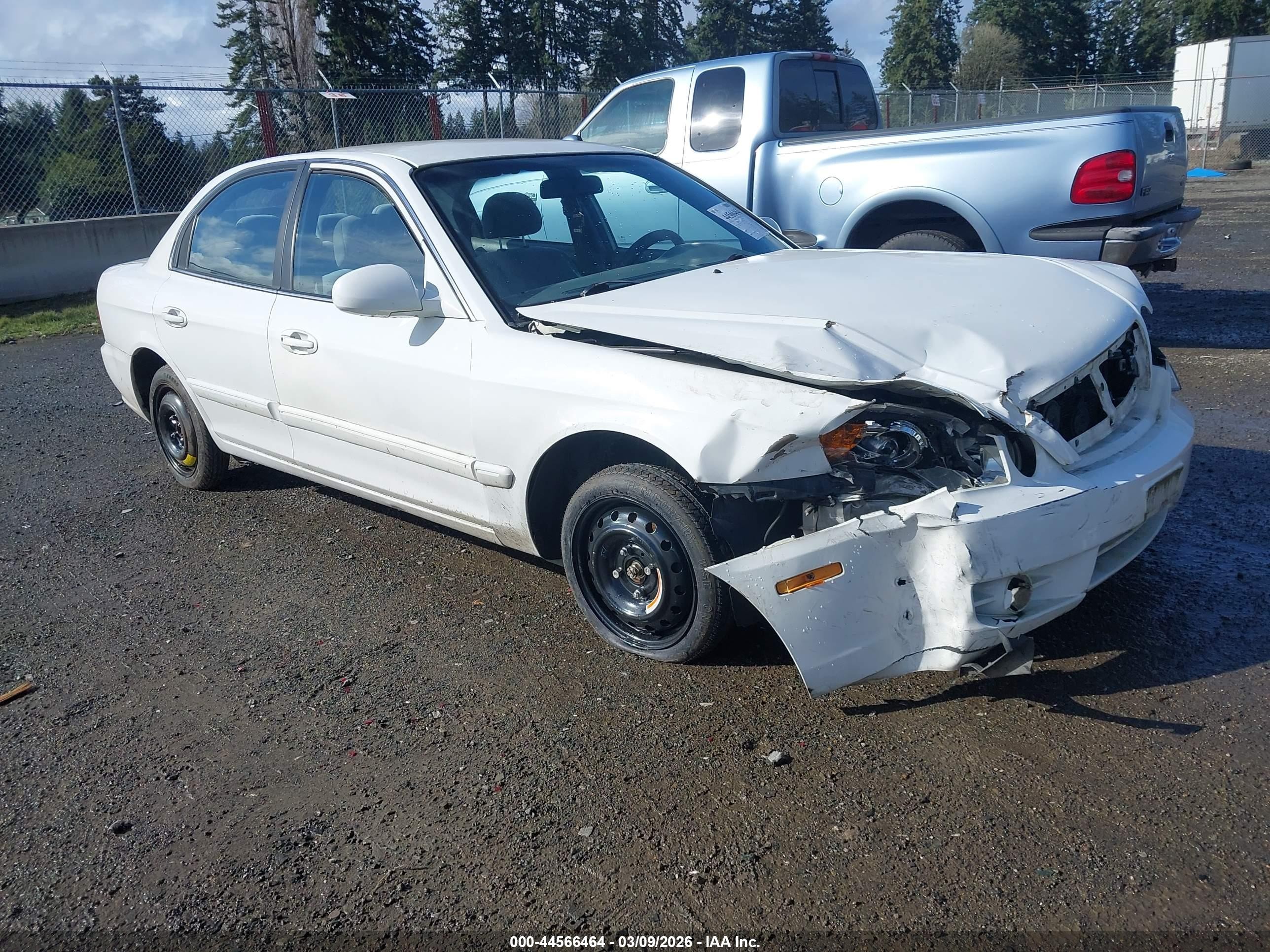 2004 Kia Optima Ex/lx Белый vin: KNAGD126X45281885