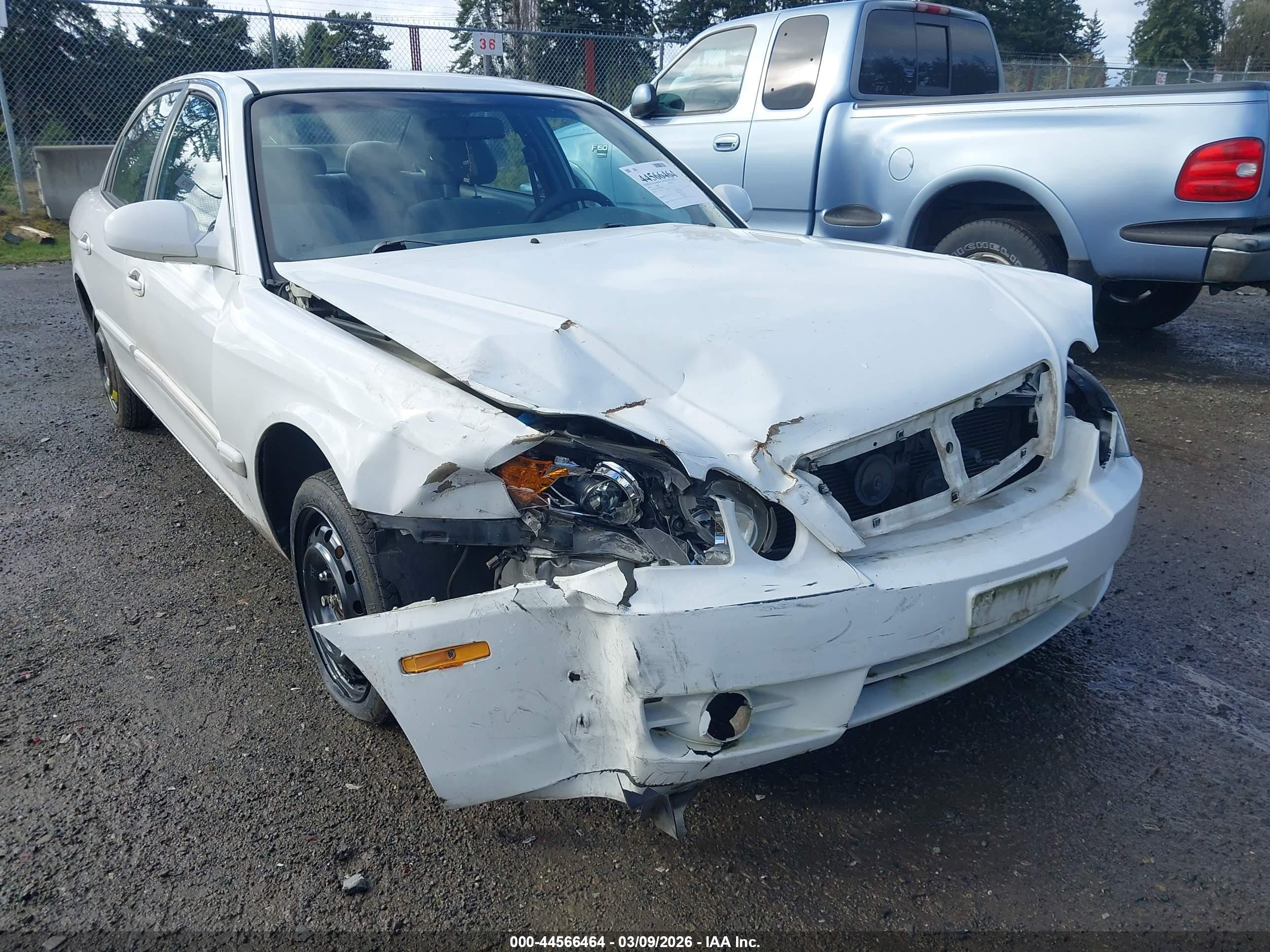 2004 Kia Optima Ex/lx Белый vin: KNAGD126X45281885