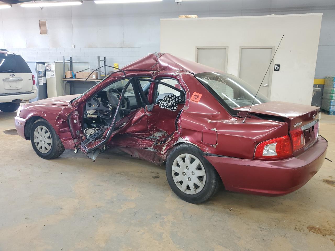 2004 Kia Optima Lx Burgundy vin: KNAGD126X45312701