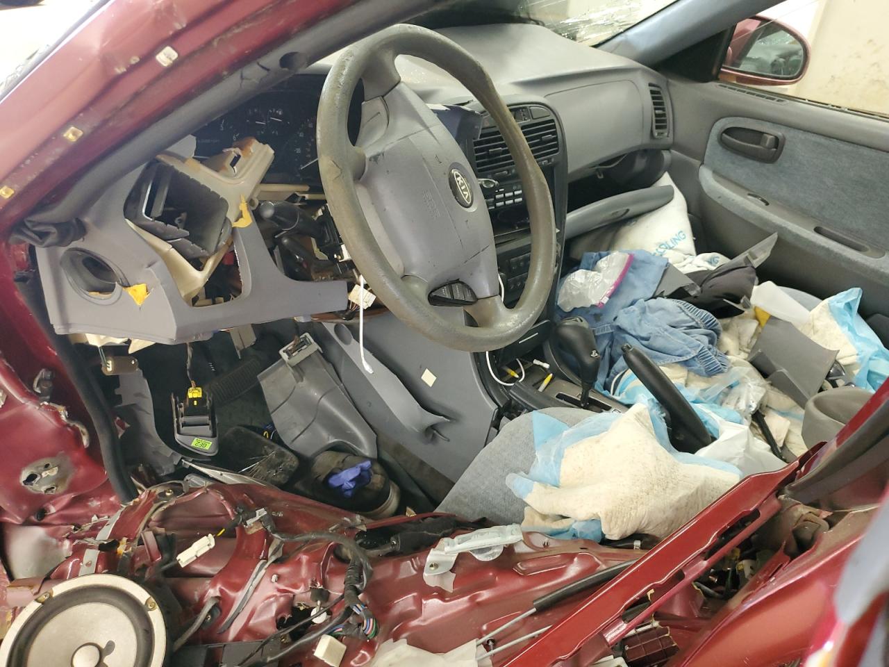 2004 Kia Optima Lx Burgundy vin: KNAGD126X45312701