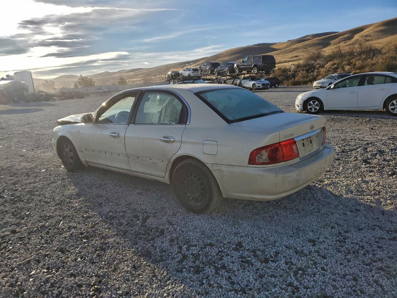 2004 Kia Optima Lx White vin: KNAGD126X45369934