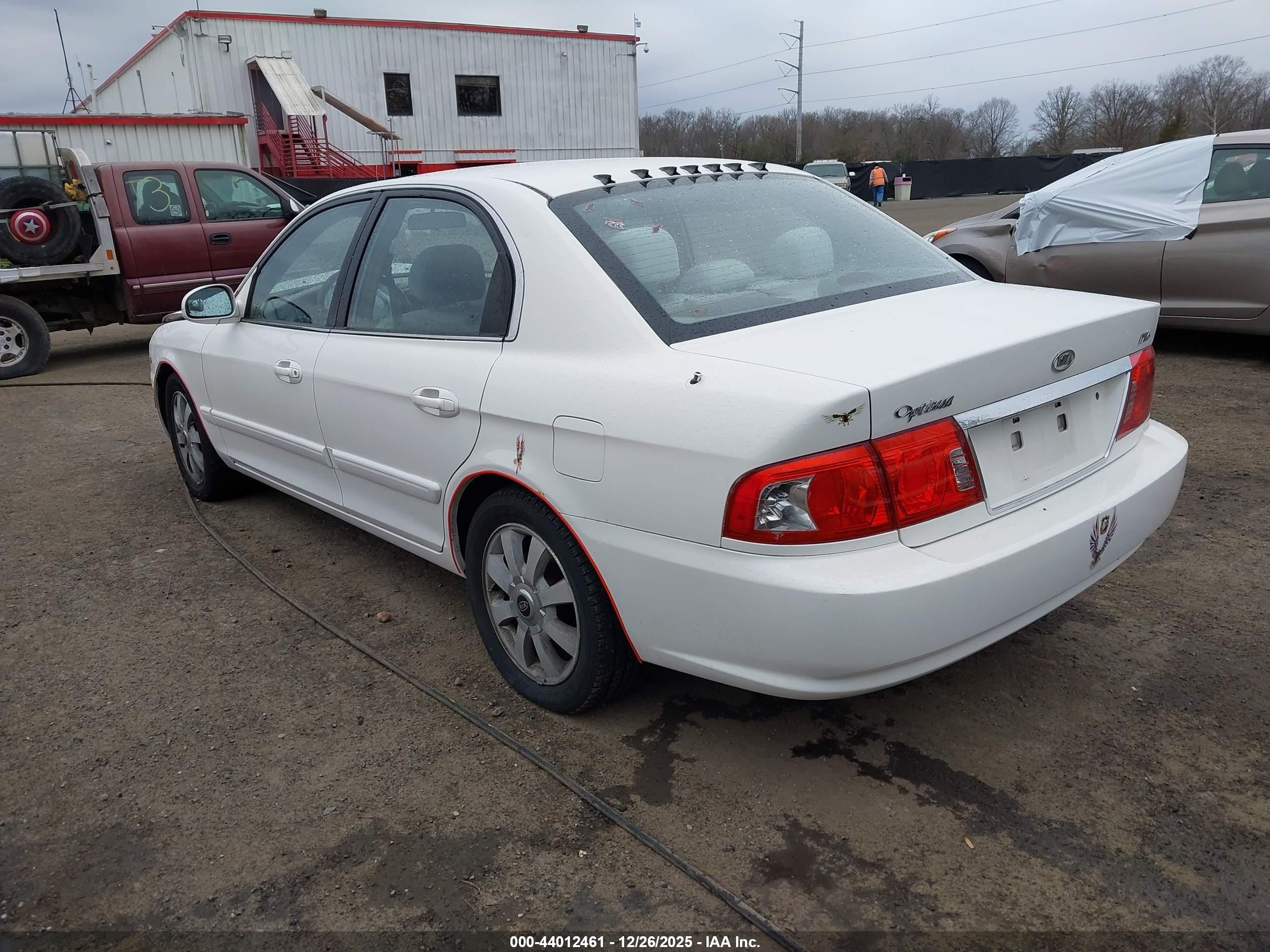 2004 Kia Optima Ex V6/lx V6 Белый vin: KNAGD128045301353