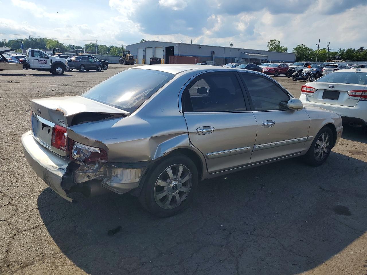 2004 Kia Optima Lx V6 Silver vin: KNAGD128145320414