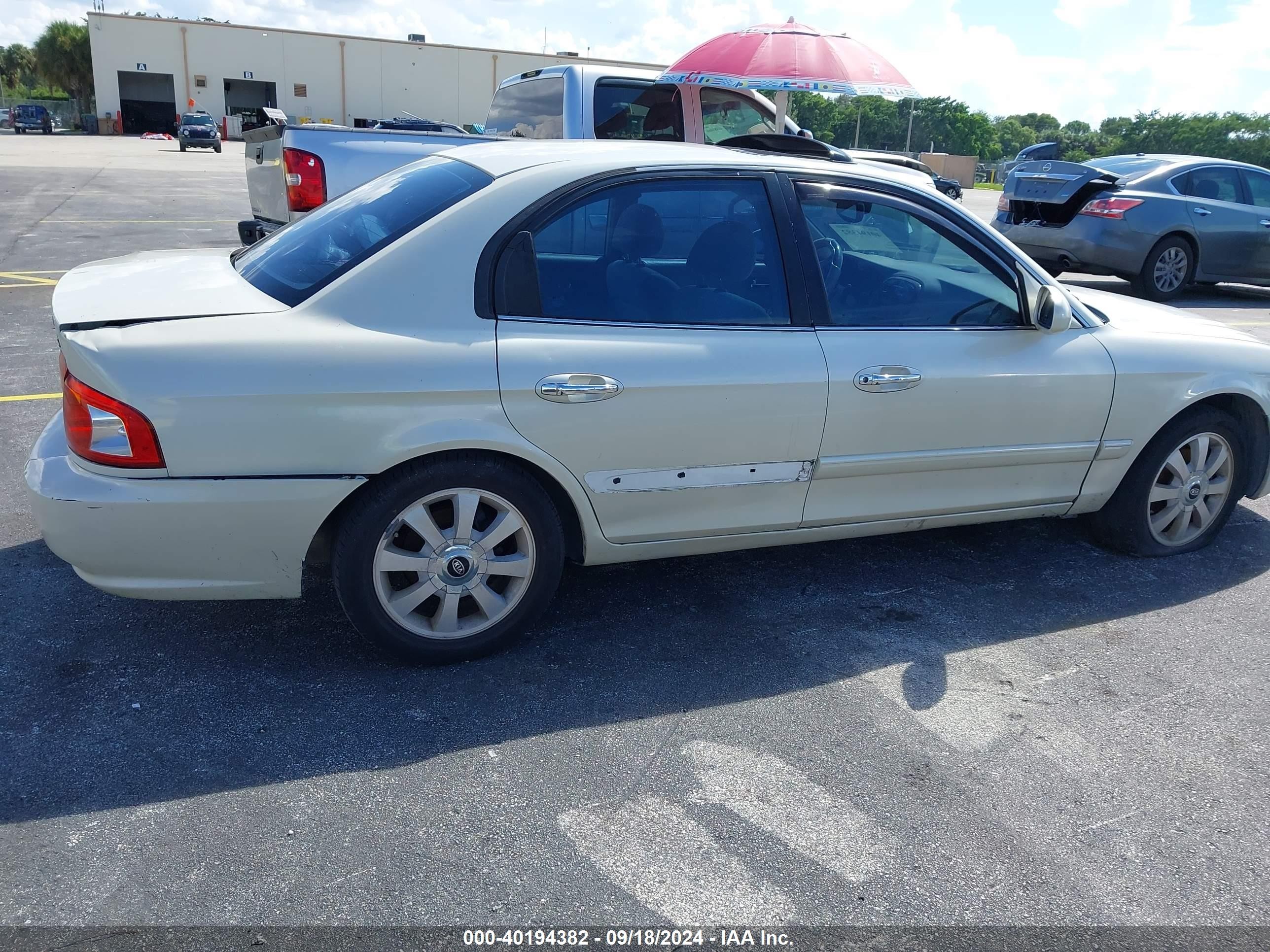 2004 Kia Optima Ex V6/lx V6 Beige vin: KNAGD128145356281
