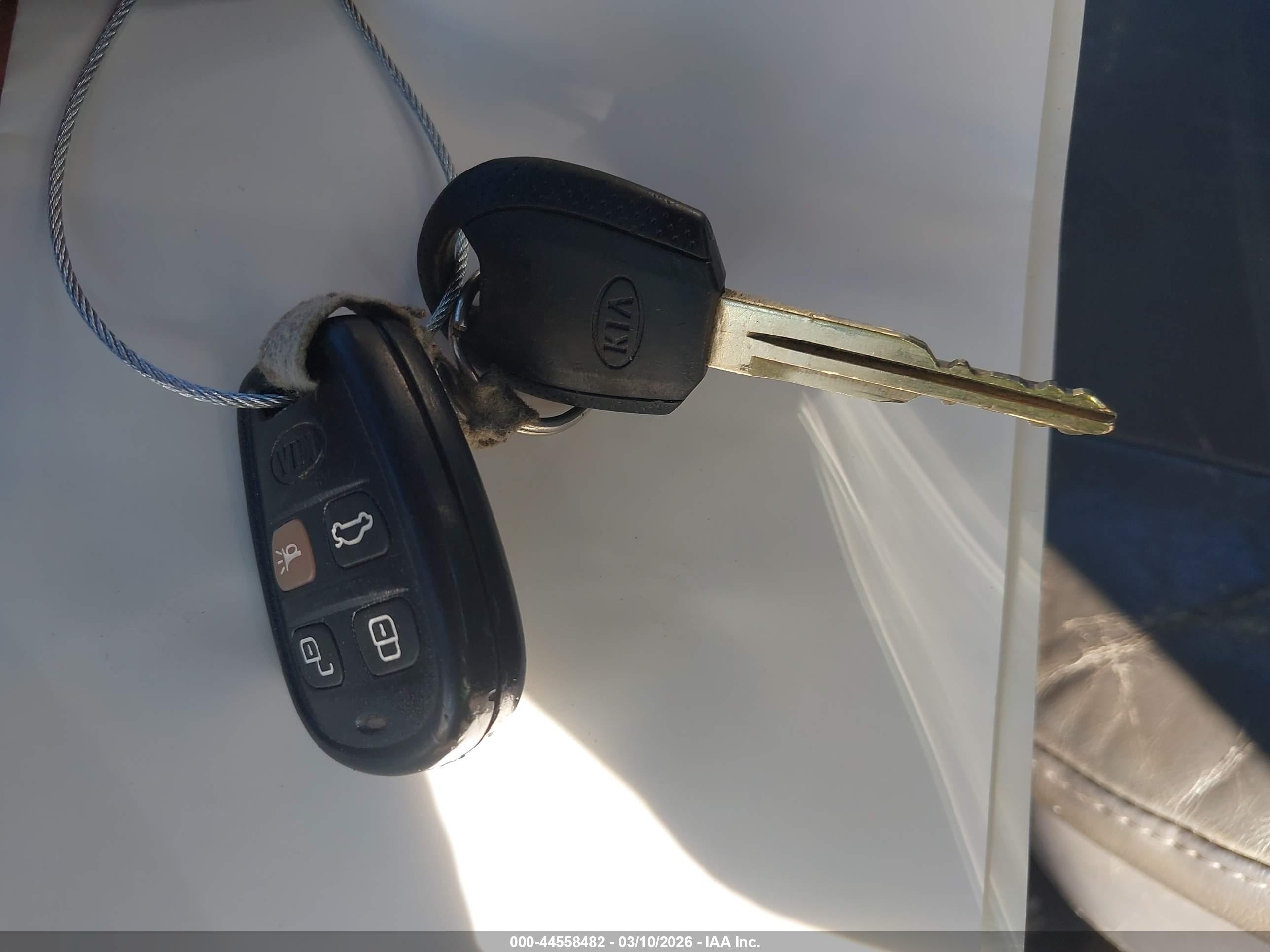 2004 Kia Optima Ex V6/lx V6 Черный vin: KNAGD128145357026