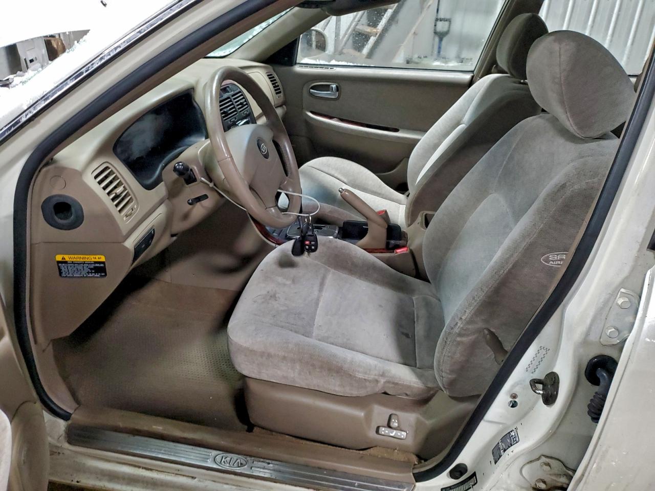 2004 Kia Optima Lx White vin: KNAGD128245312998