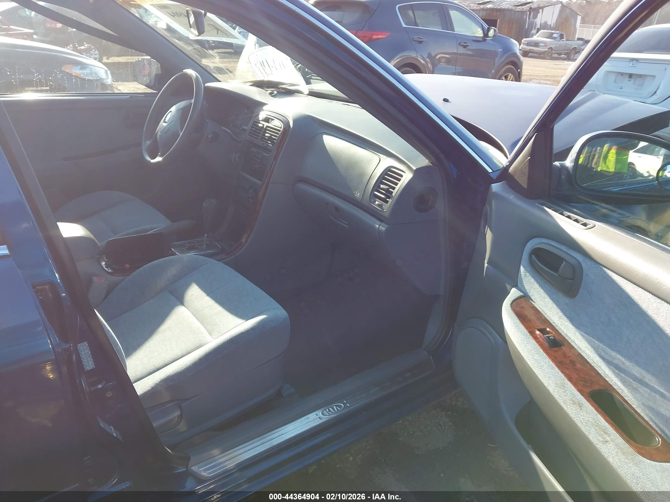 2005 Kia Optima Ex V6/lx V6 Синий vin: KNAGD128255390876