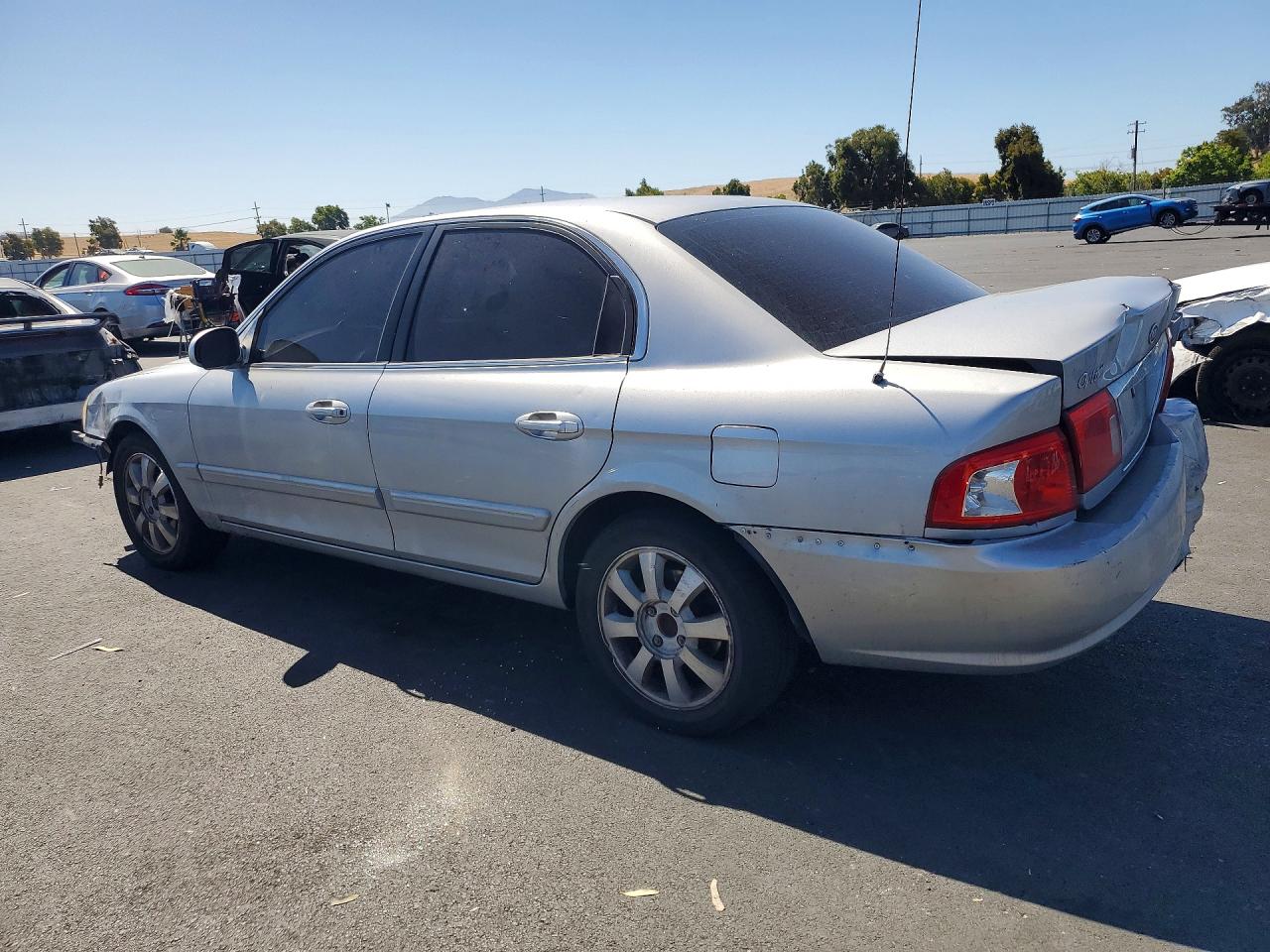 2006 Kia Optima Lx V6 Silver vin: KNAGD128265442248