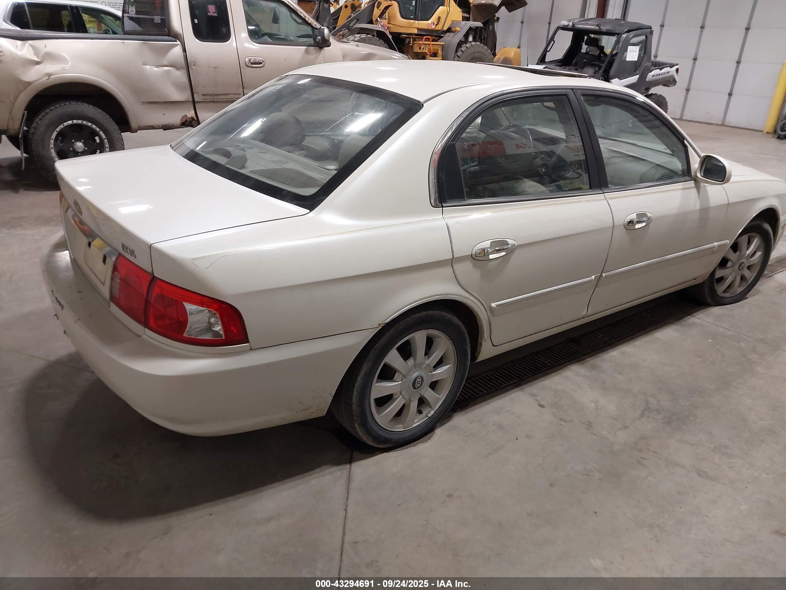 2004 Kia Optima Ex V6/lx V6 Кремовый vin: KNAGD128345303646