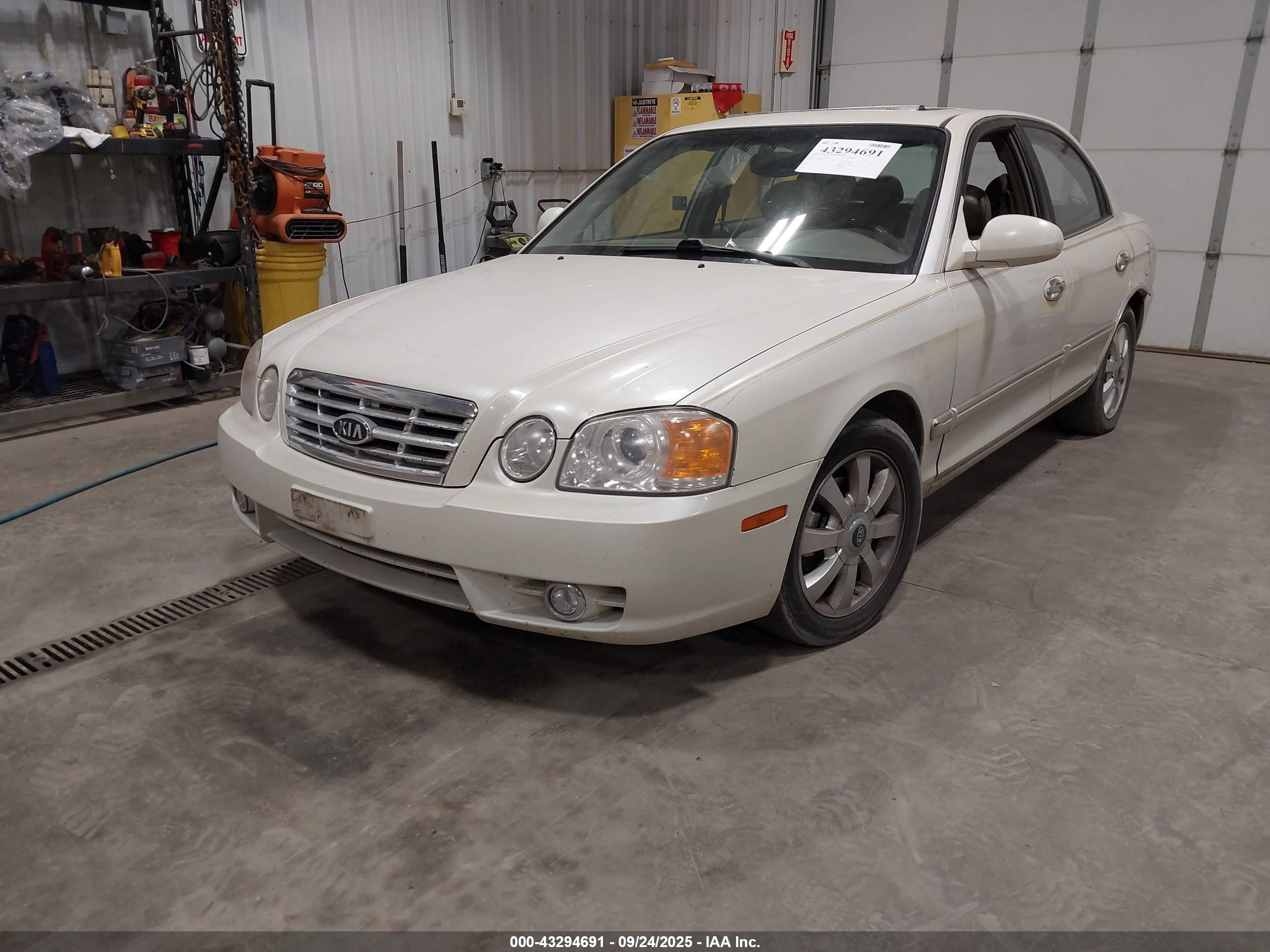 2004 Kia Optima Ex V6/lx V6 Кремовый vin: KNAGD128345303646