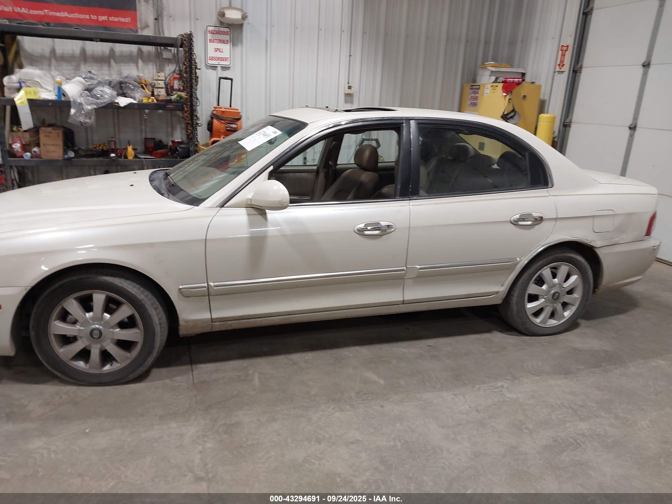 2004 Kia Optima Ex V6/lx V6 Кремовый vin: KNAGD128345303646