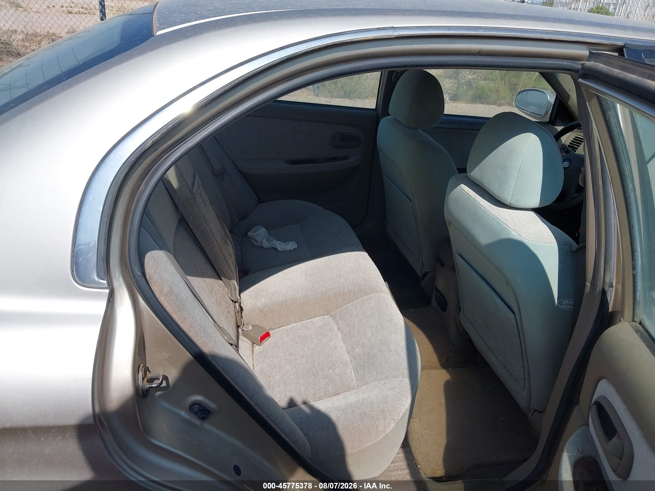 2004 Kia Optima Ex V6/lx V6 Gold vin: KNAGD128345358419