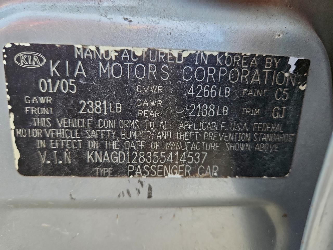 2005 Kia Optima Lx V6 Silver vin: KNAGD128355414537