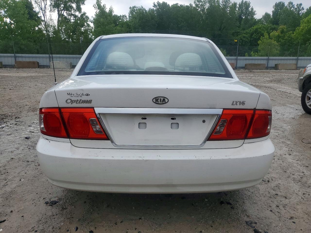 2004 Kia Optima Lx/ex White vin: KNAGD128445269491