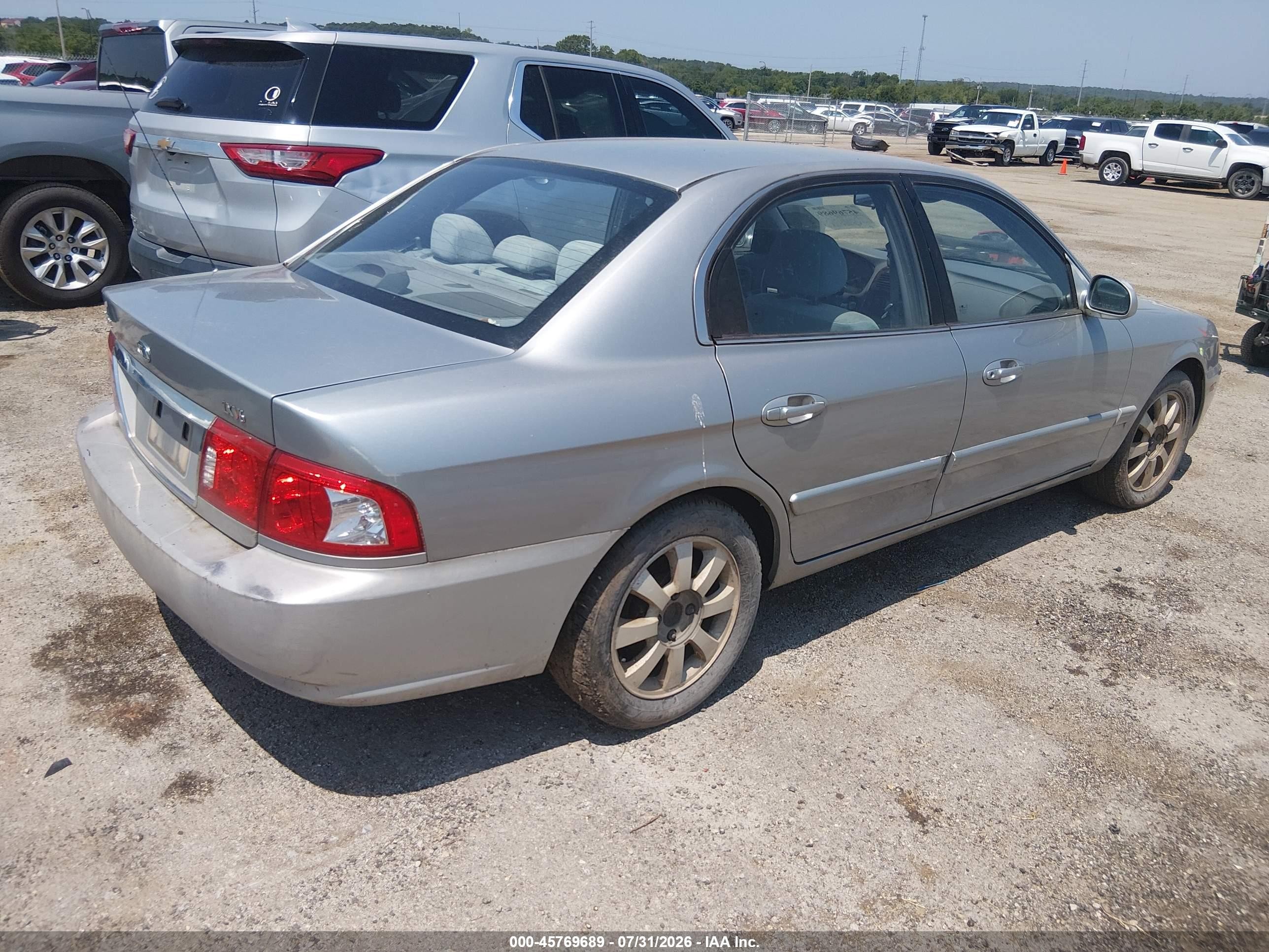 2004 Kia Optima Ex V6/lx V6 Silver vin: KNAGD128445332153