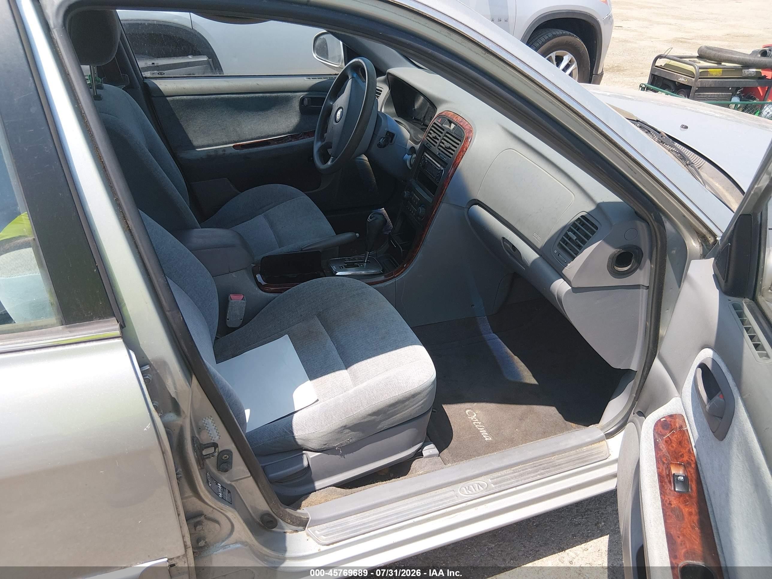 2004 Kia Optima Ex V6/lx V6 Silver vin: KNAGD128445332153