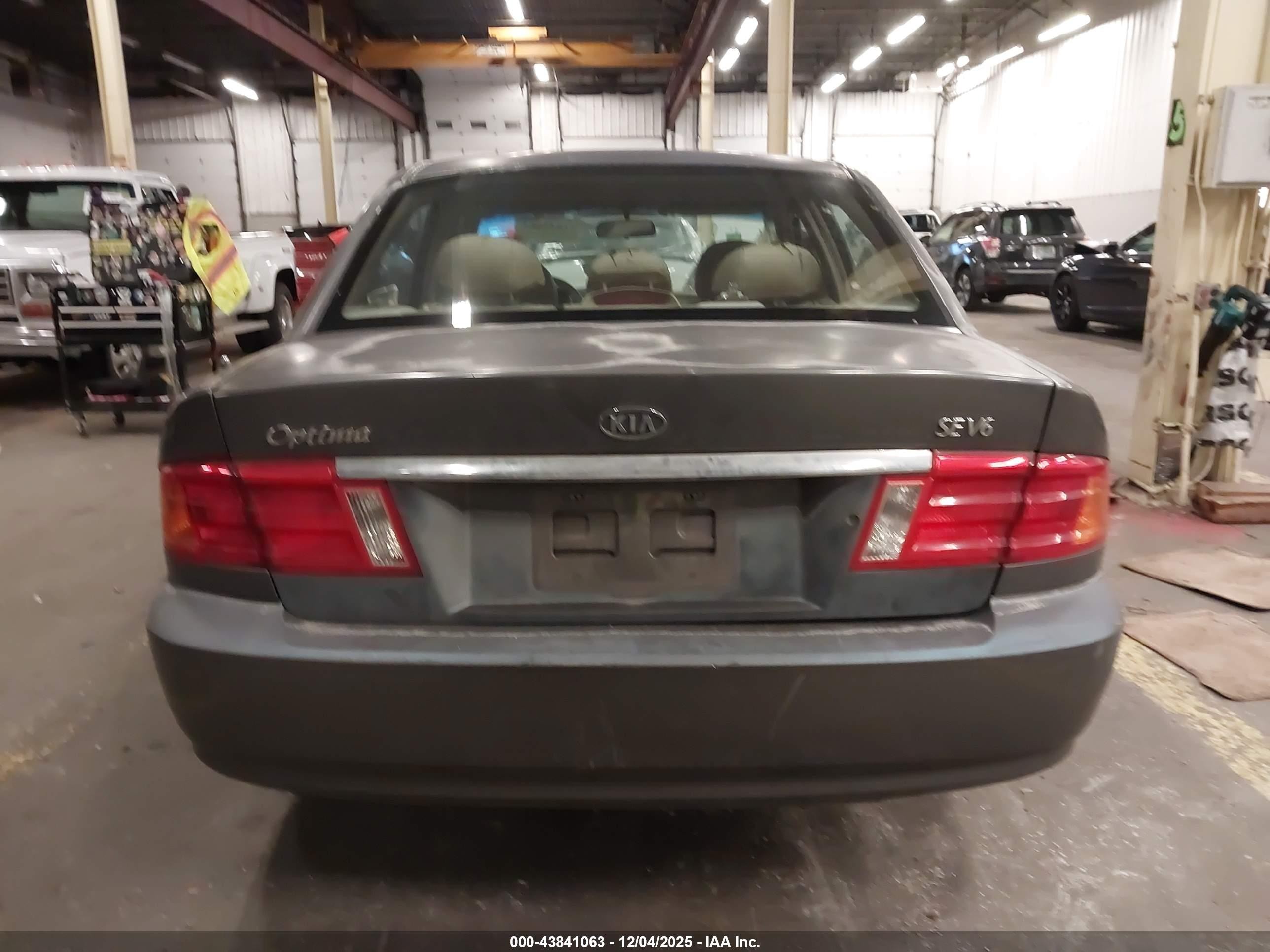 2002 Kia Optima Lx V6/se V6 Pewter vin: KNAGD128525143962