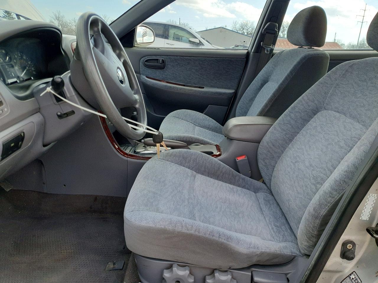 2005 Kia Optima Lx Серебряный vin: KNAGD128555419836