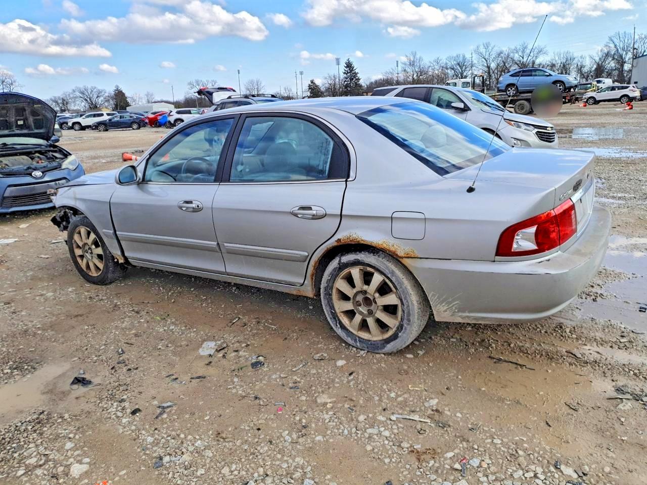 2005 Kia Optima Lx Серебряный vin: KNAGD128555419836