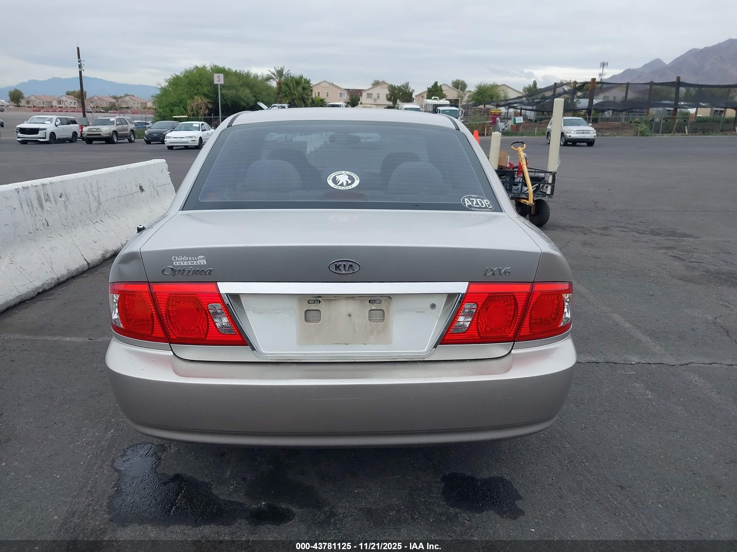 2005 Kia Optima Ex V6/lx V6 Gold vin: KNAGD128555419982