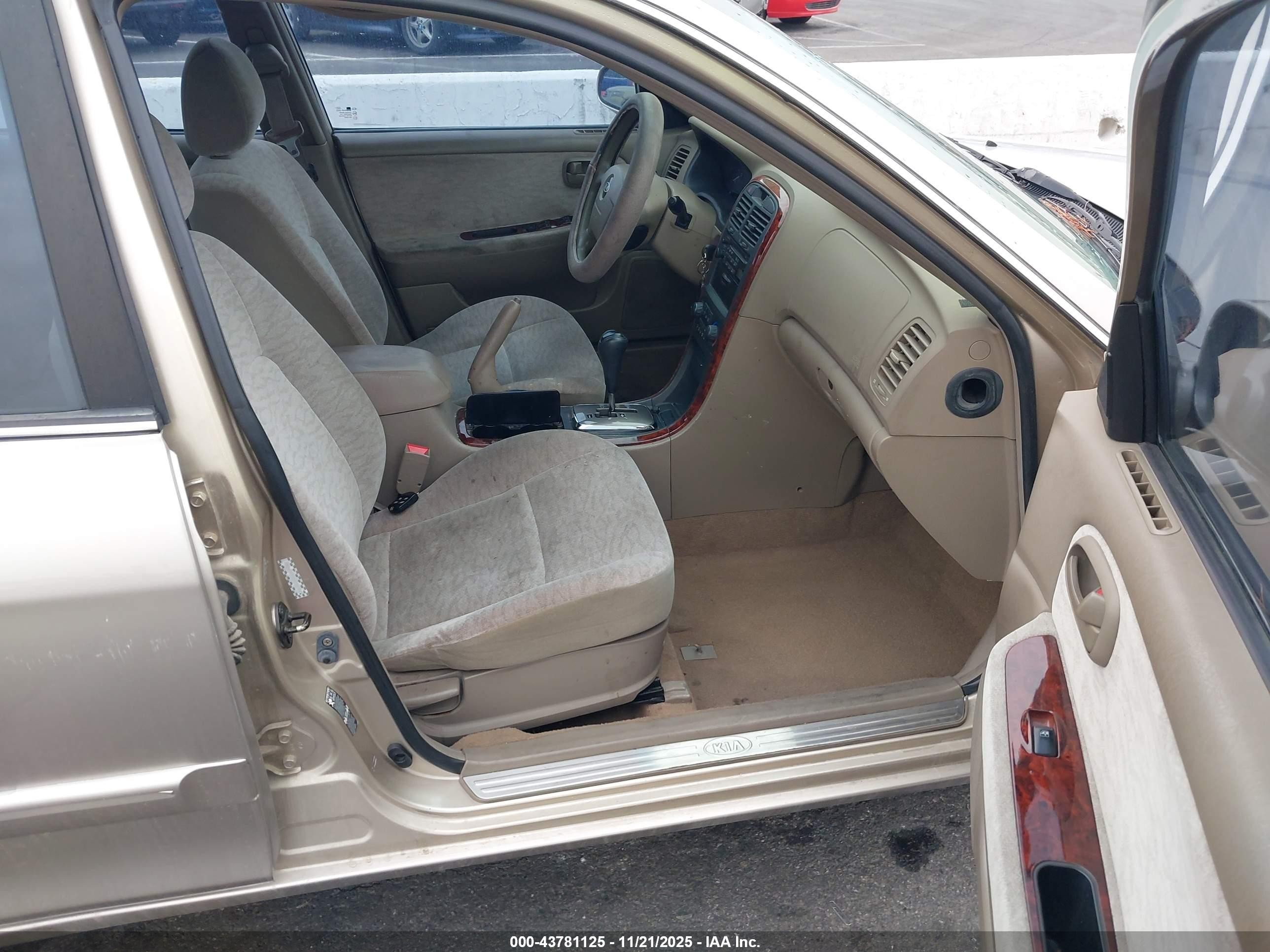 2005 Kia Optima Ex V6/lx V6 Gold vin: KNAGD128555419982
