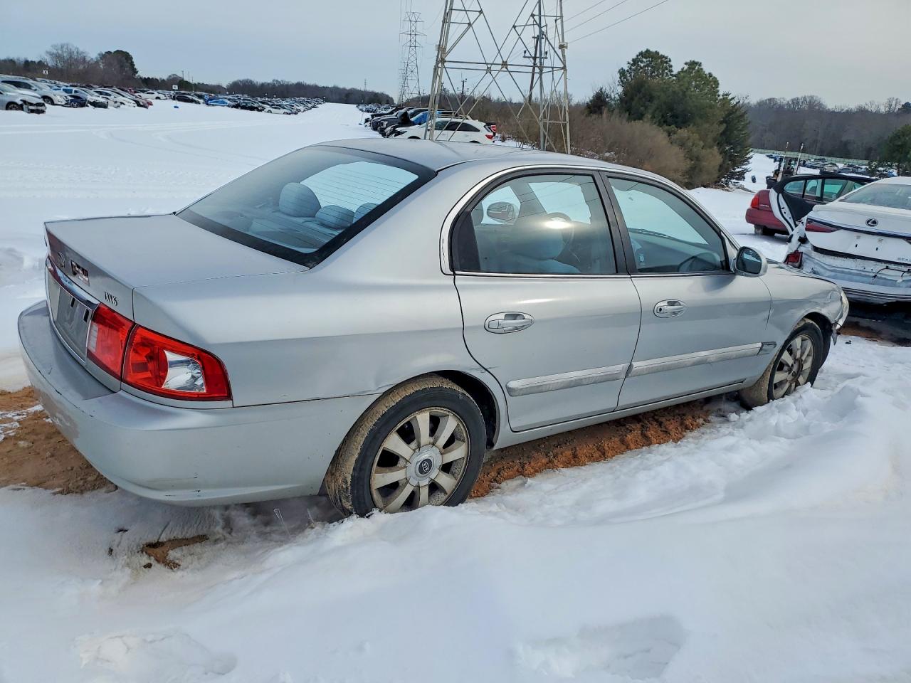 2005 Kia Optima Lx Silver vin: KNAGD128555428679