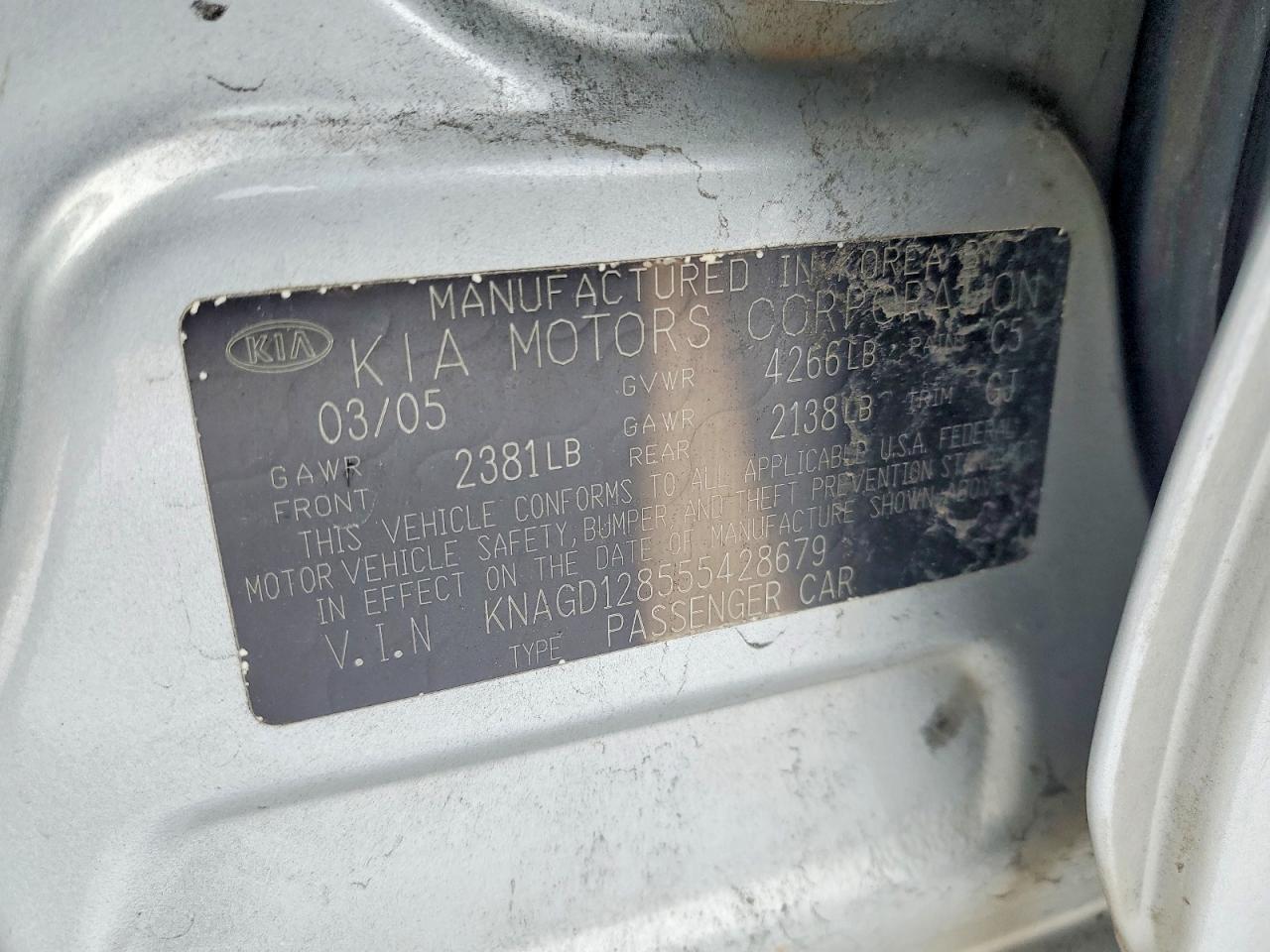 2005 Kia Optima Lx Silver vin: KNAGD128555428679