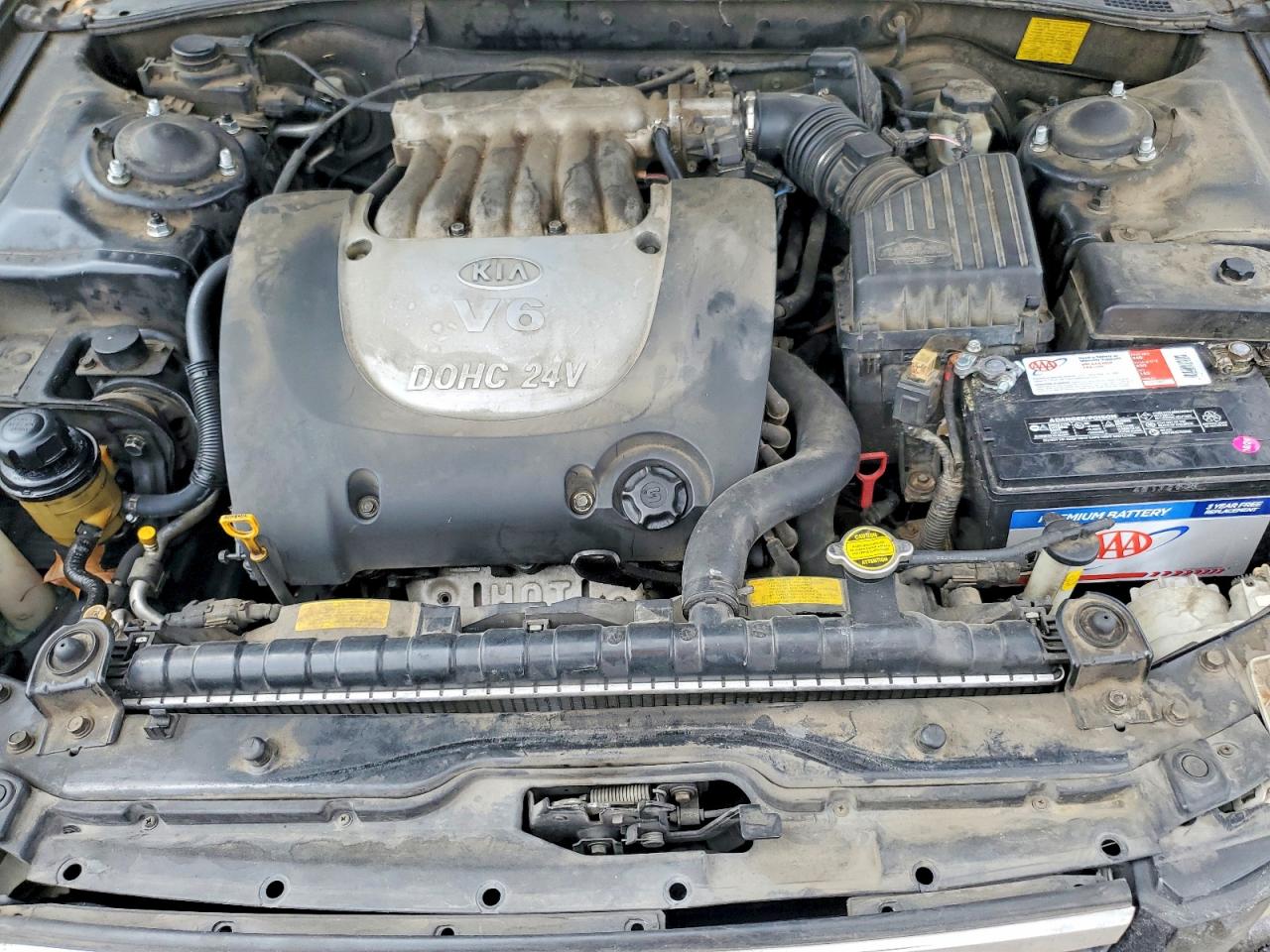 2002 Kia Optima Magentis Black vin: KNAGD128625123090