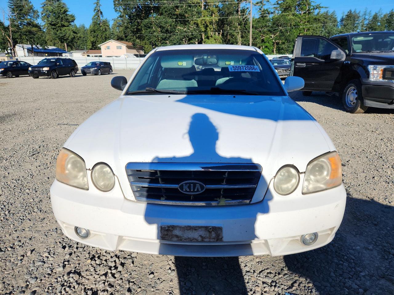 2004 Kia Optima Lx V6 White vin: KNAGD128745368077