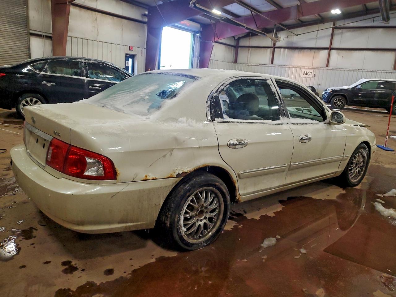 2006 Kia Optima Lx White vin: KNAGD128765442407
