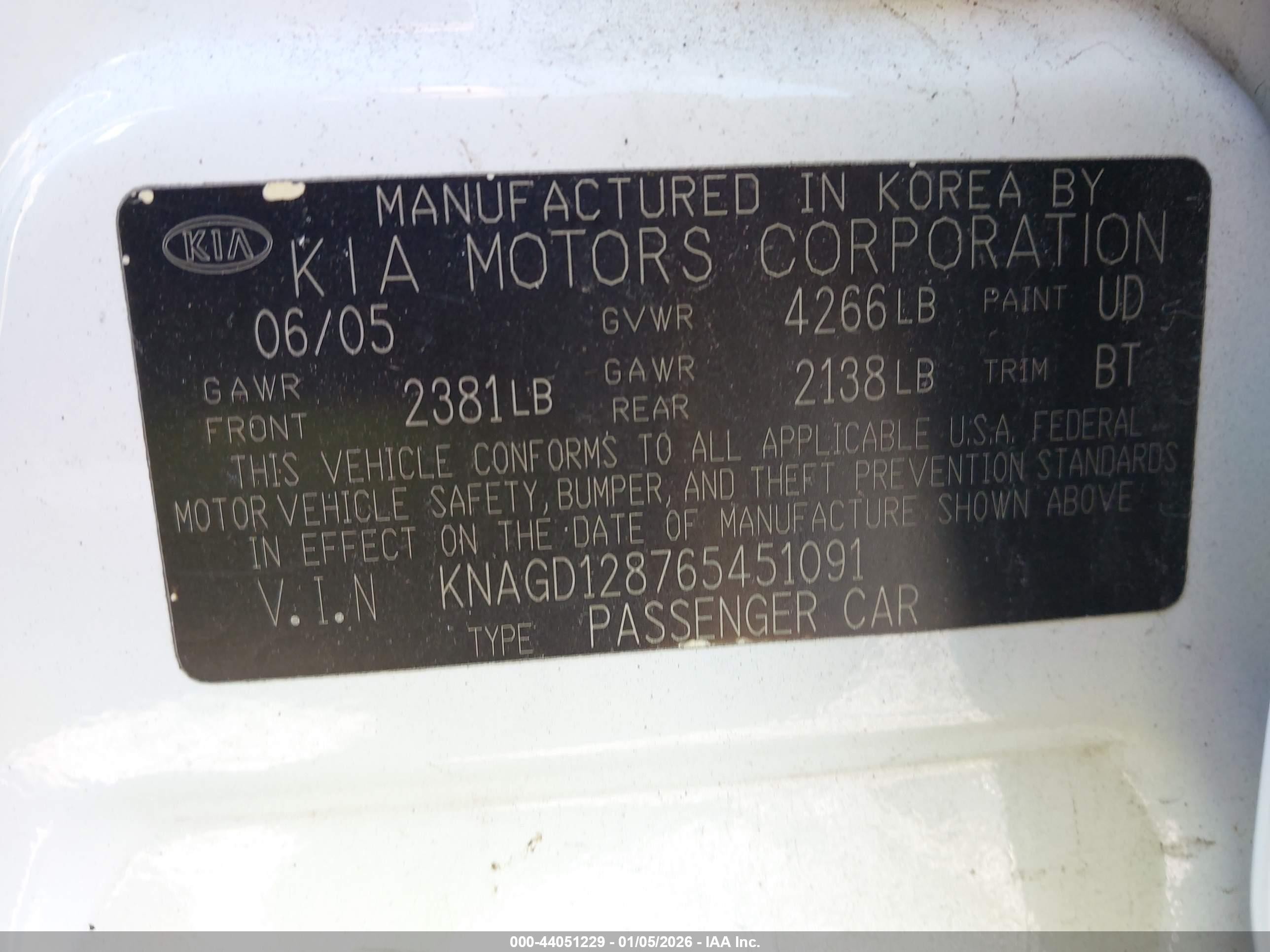 2006 Kia Optima Ex V6/lx V6 White vin: KNAGD128765451091