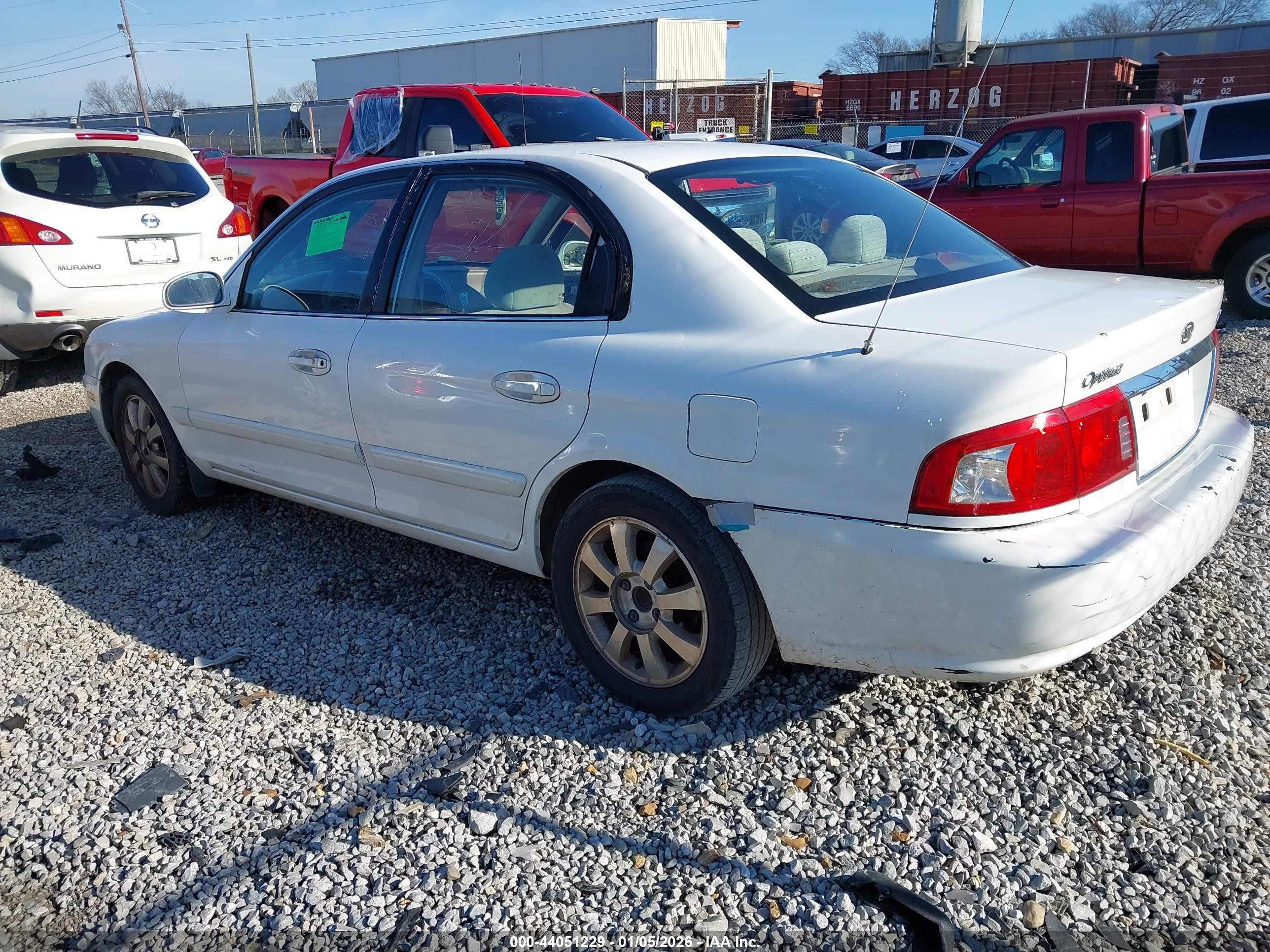 2006 Kia Optima Ex V6/lx V6 White vin: KNAGD128765451091