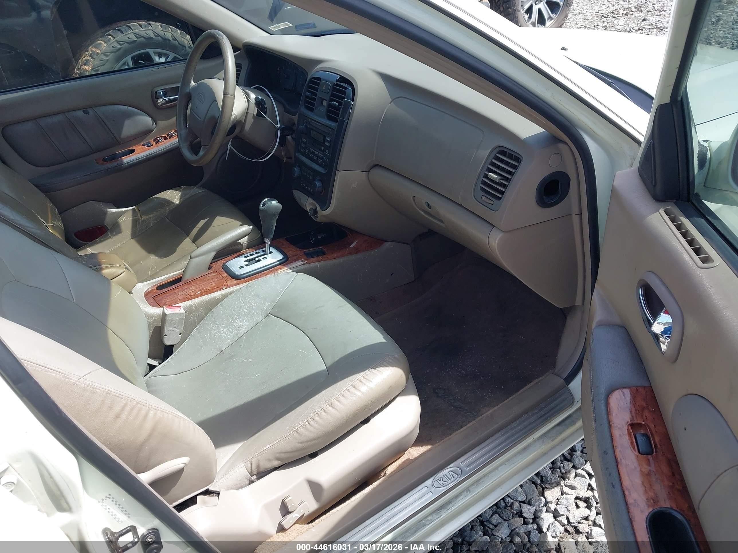 2002 Kia Optima Lx V6/se V6 White vin: KNAGD128825103312