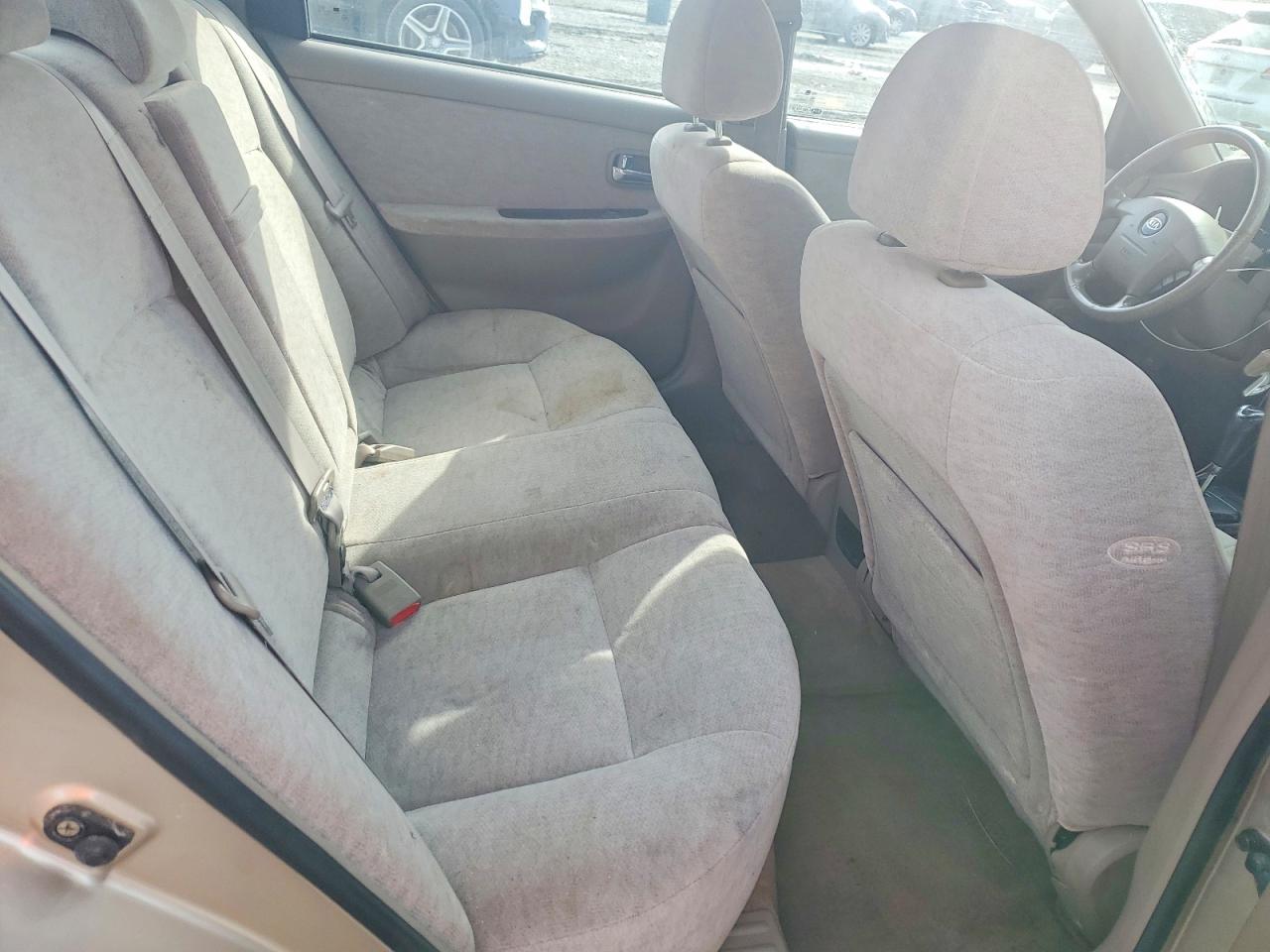2004 Kia Optima Lx Silver vin: KNAGD128845317865