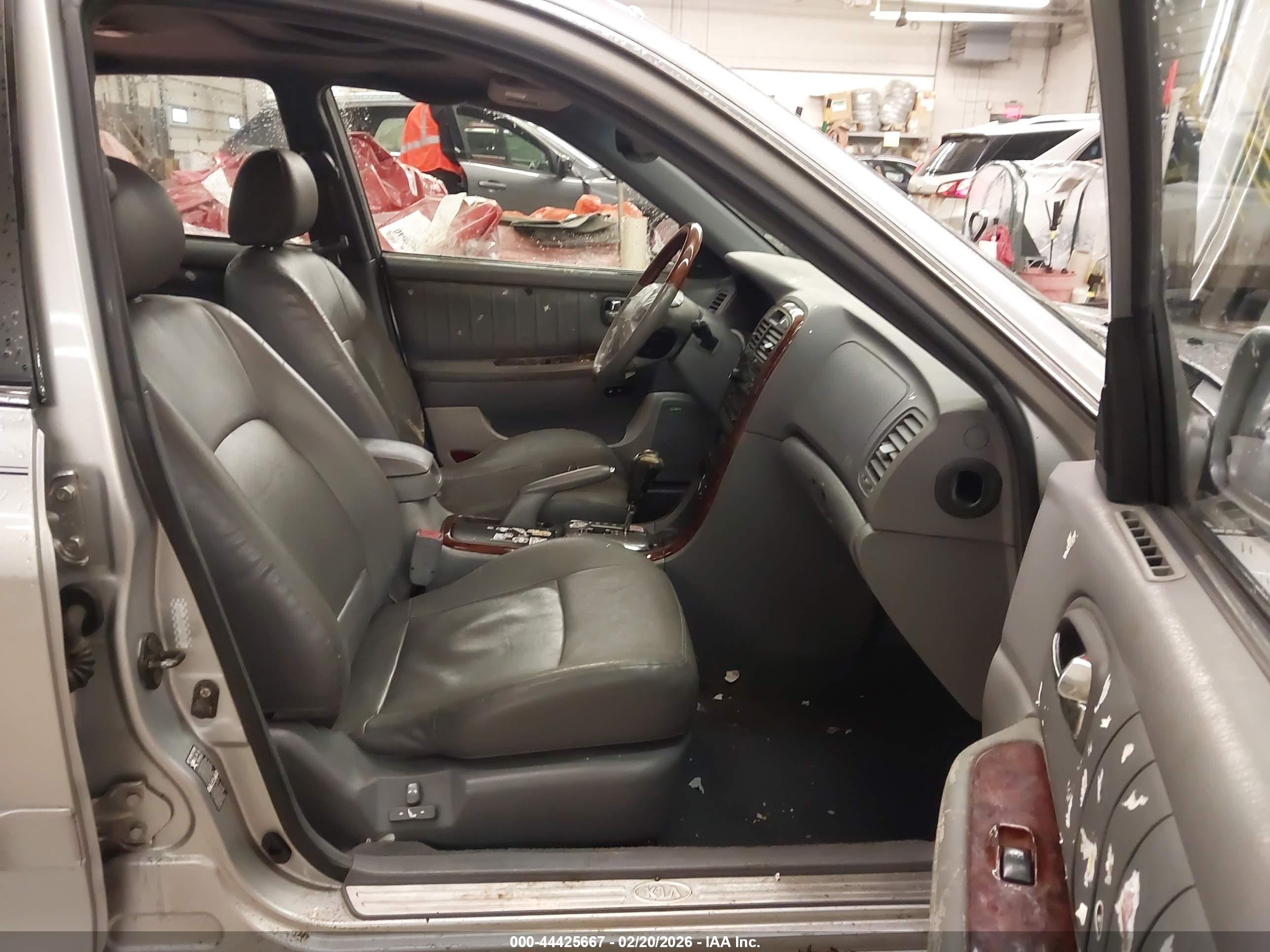 2004 Kia Optima Ex V6/lx V6 Silver vin: KNAGD128945293124