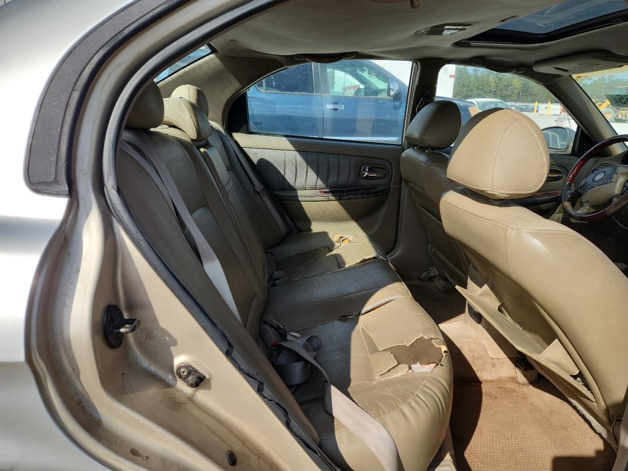 2004 Kia Optima Lx Beige vin: KNAGD128945318409