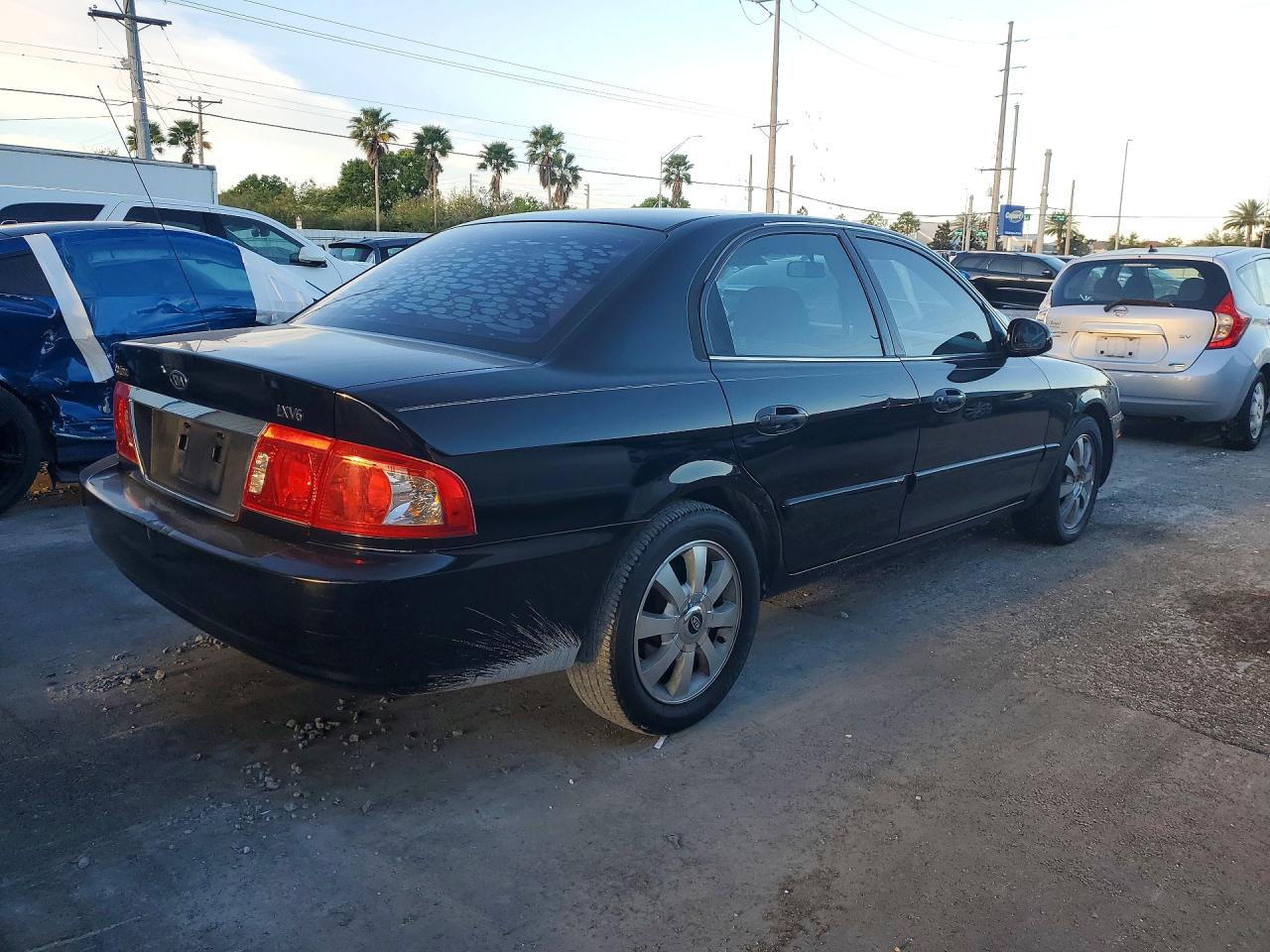 2005 Kia Optima Lx V6 Черный vin: KNAGD128955393130