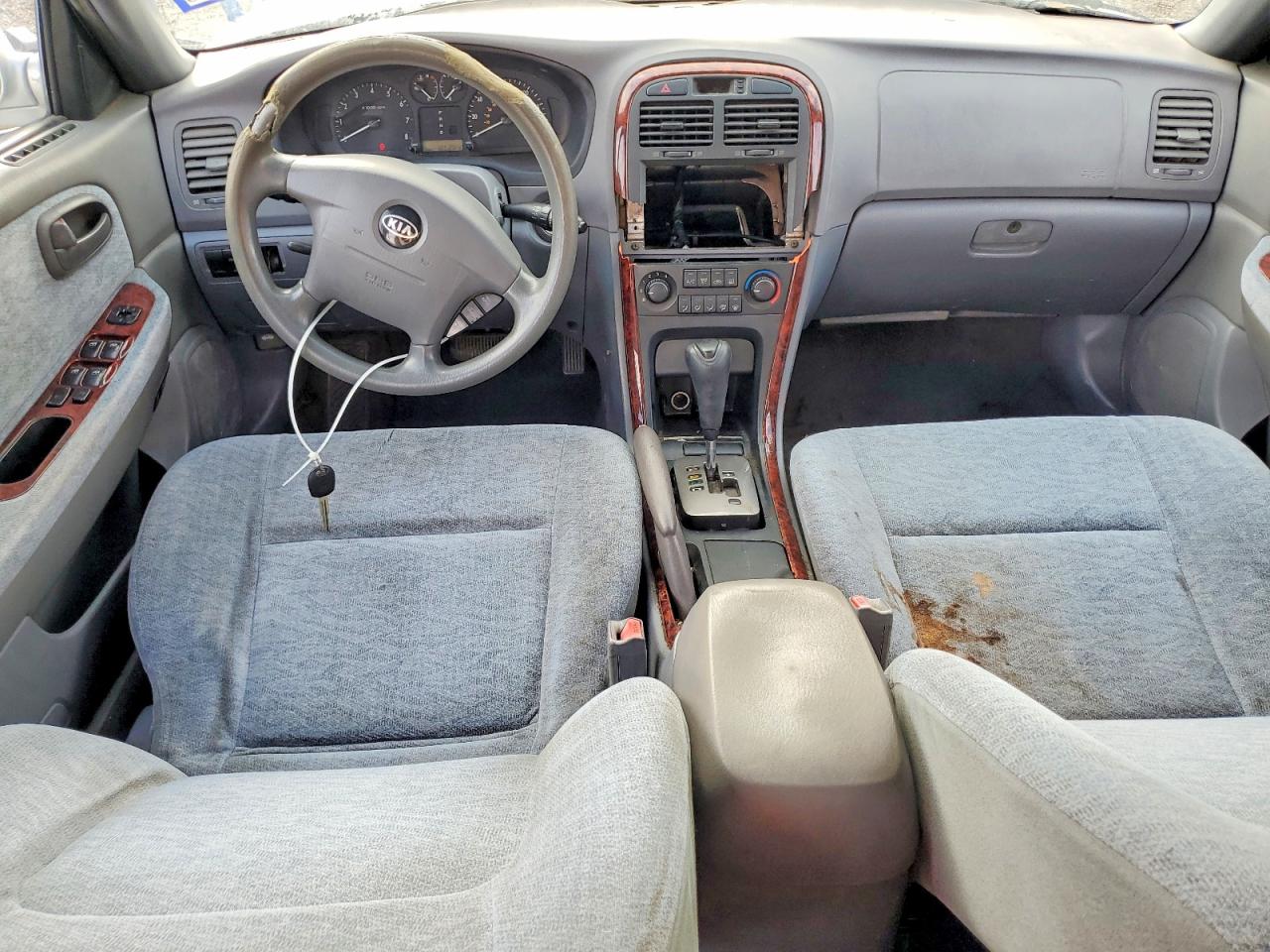 2005 Kia Optima Lx Серебряный vin: KNAGD128X55416527