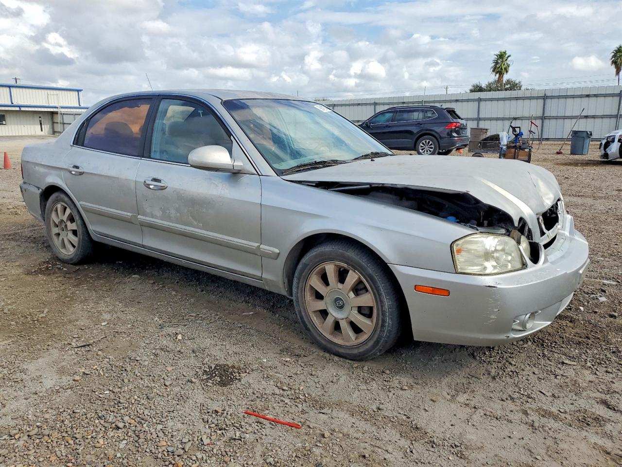 2005 Kia Optima Lx Серебряный vin: KNAGD128X55416527