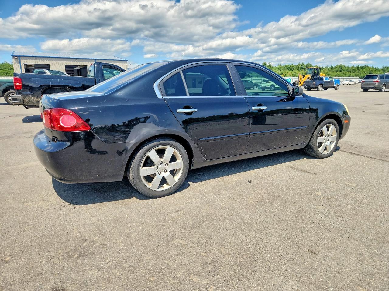 2007 Kia Optima Lx Black vin: KNAGE123075101904