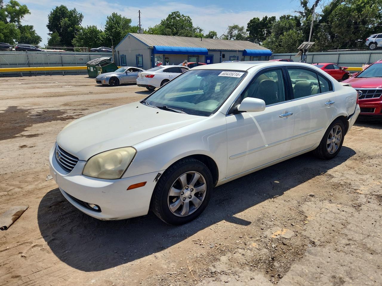 2008 Kia Optima Lx White vin: KNAGE123085217797