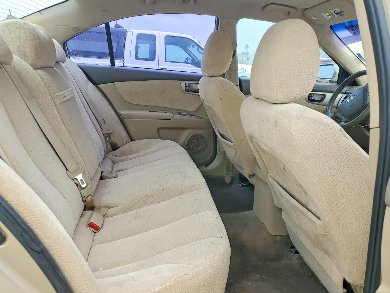 2008 Kia Optima Lx Gold vin: KNAGE123285269044