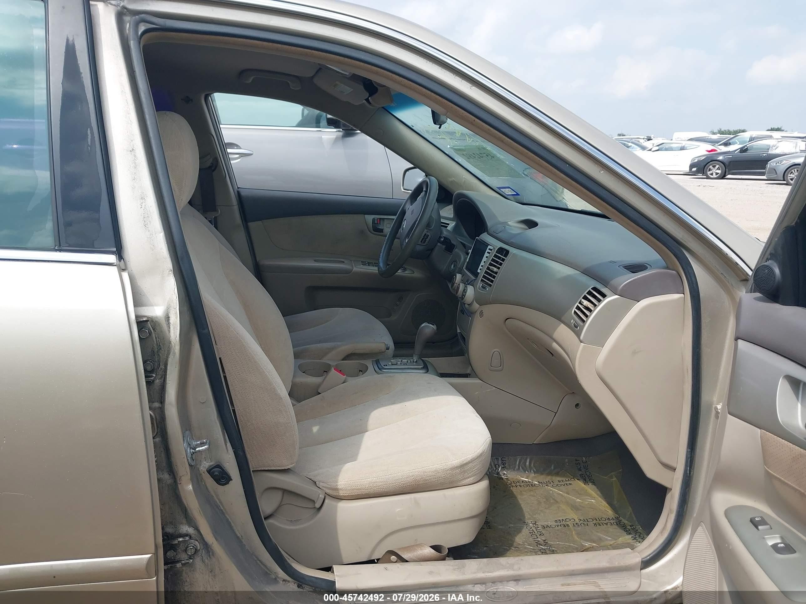 2007 Kia Optima Lx Champagne vin: KNAGE123375129762
