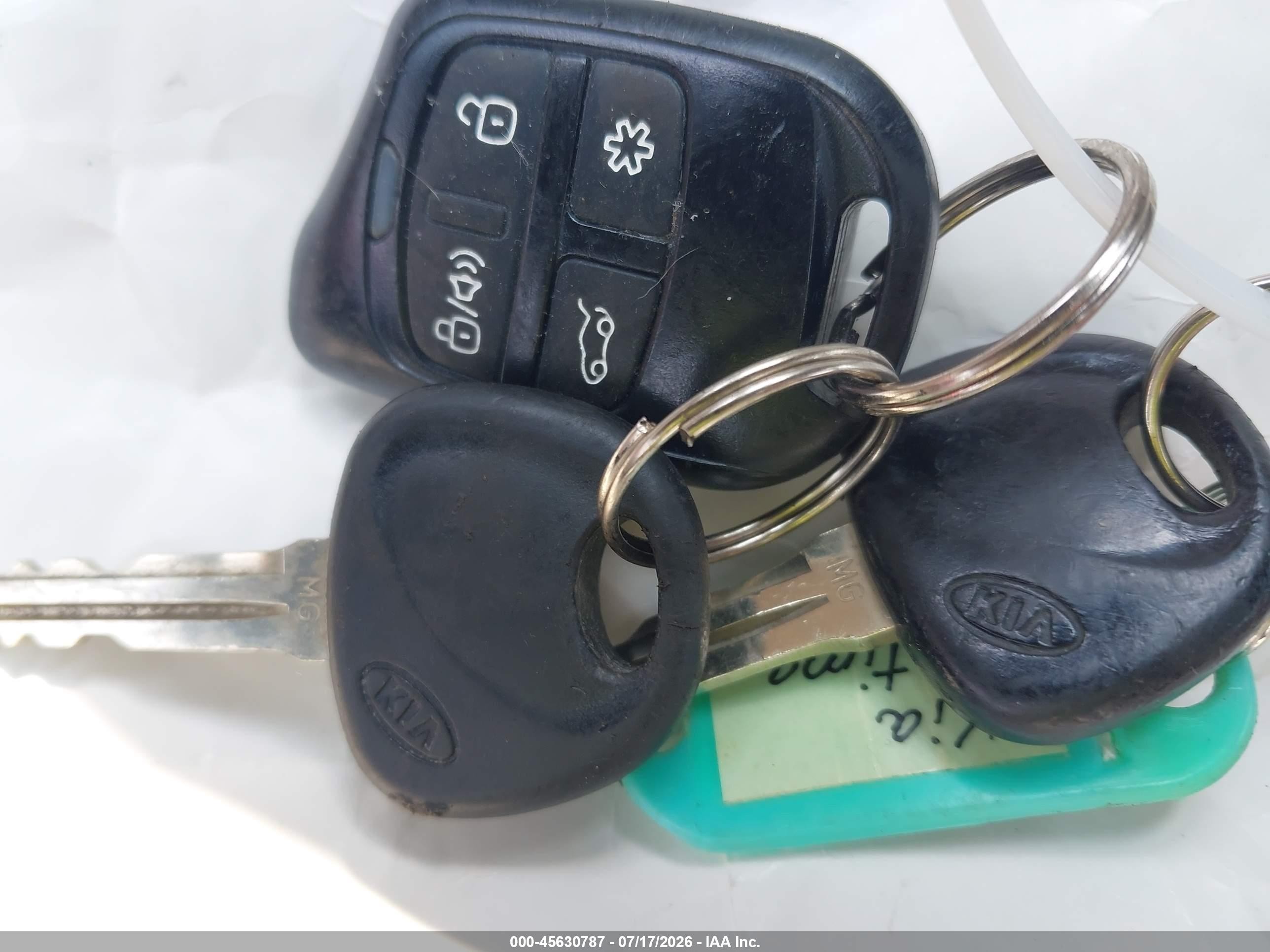 2008 Kia Optima Lx Gold vin: KNAGE123385170815