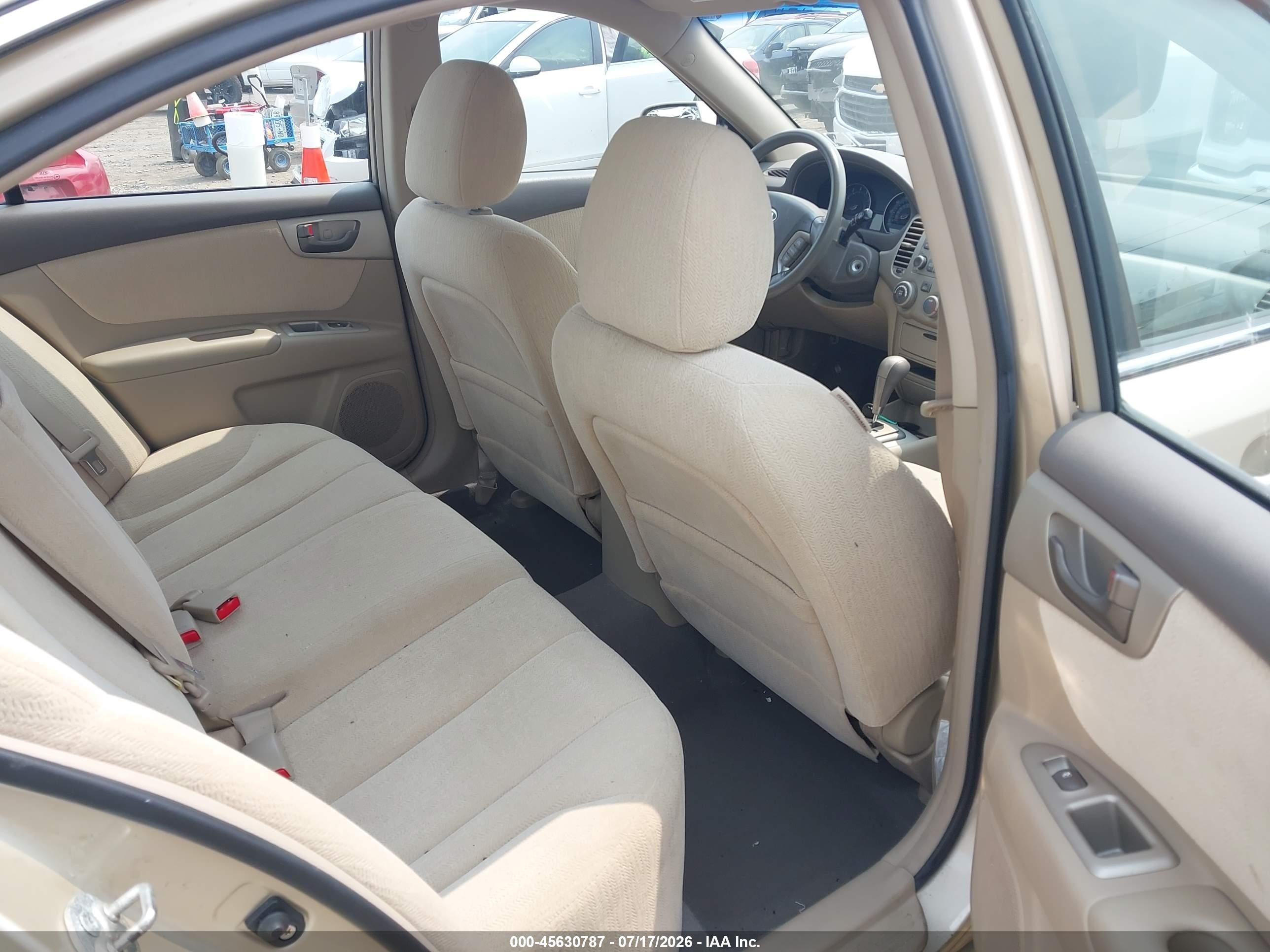 2008 Kia Optima Lx Gold vin: KNAGE123385170815