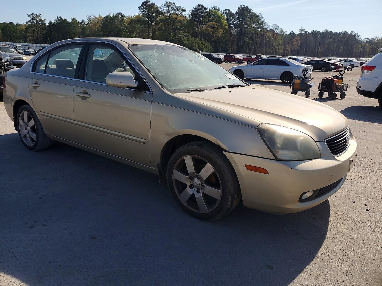 2008 Kia Optima Lx Beige vin: KNAGE123385226588