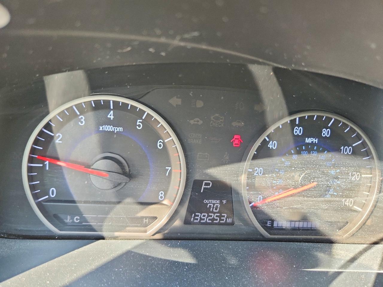 2008 Kia Optima Lx Red vin: KNAGE123385239275