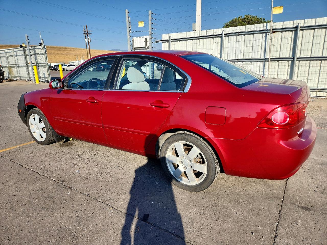 2008 Kia Optima Lx Red vin: KNAGE123385239275
