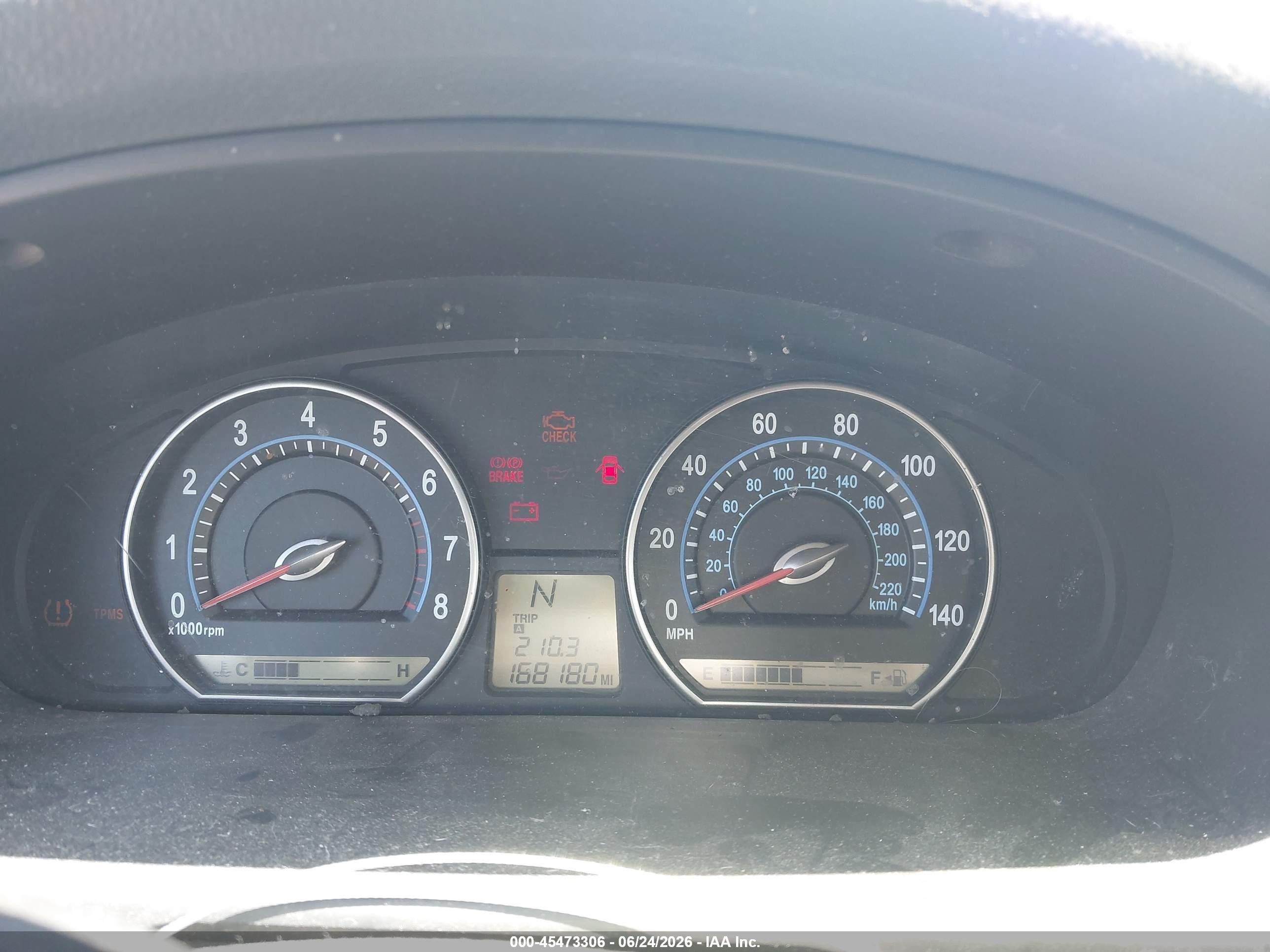 2007 Kia Optima Lx White vin: KNAGE123475125638